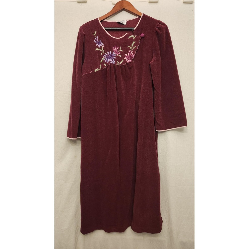 Vintage Vanity Fair Nightgown‎ Womens Medium Burgundy Velour Embroidered 80s